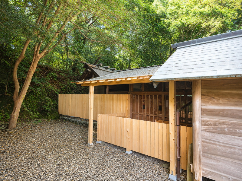 令和7年　南伊勢町五ヶ所浦　五ケ所神社玉垣、瑞垣